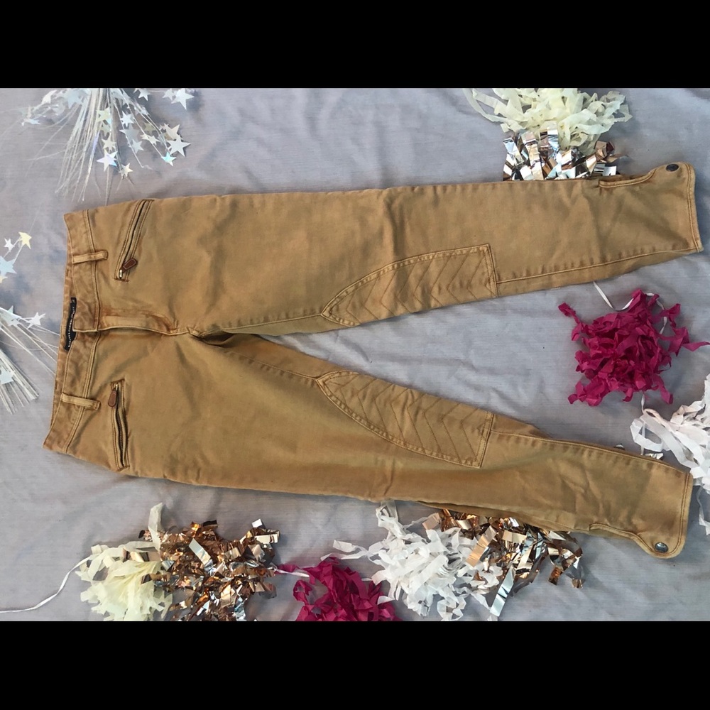 “Riding Jeans”